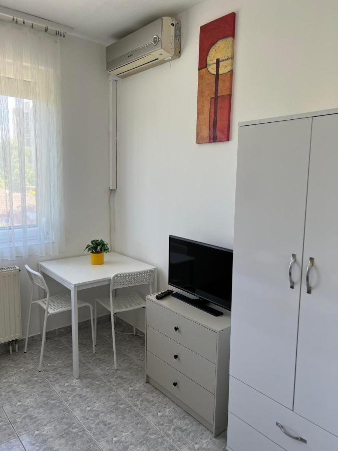 Irini Panzio Hotel บูดาเปสต์ ภายนอก รูปภาพ