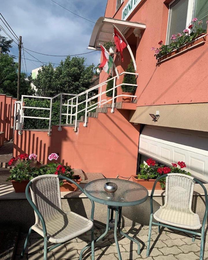 Irini Panzio Hotel บูดาเปสต์ ภายนอก รูปภาพ